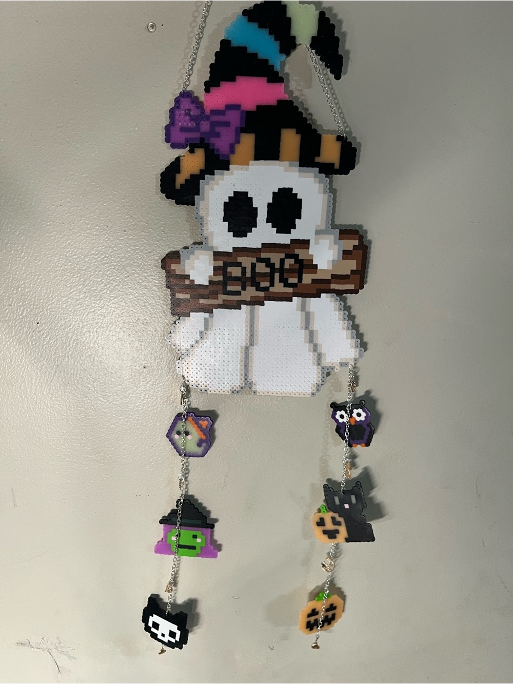 White Ghost Halloween Wall Decor Accessory with Colorful Hat
